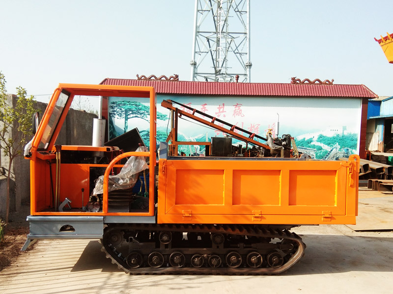 履帶運(yùn)輸車(chē)