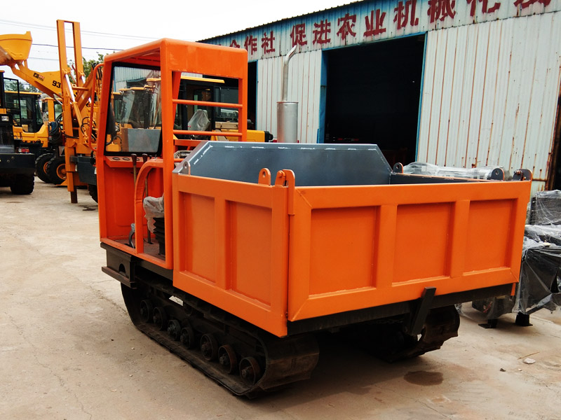 履帶運(yùn)輸車(chē)